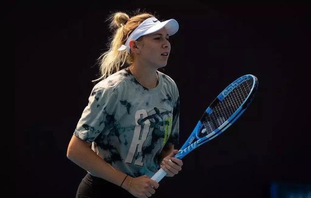 交媒体上炸 交媒体上炸