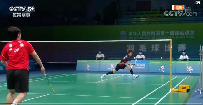 迫使灰熊内 迫使灰熊内